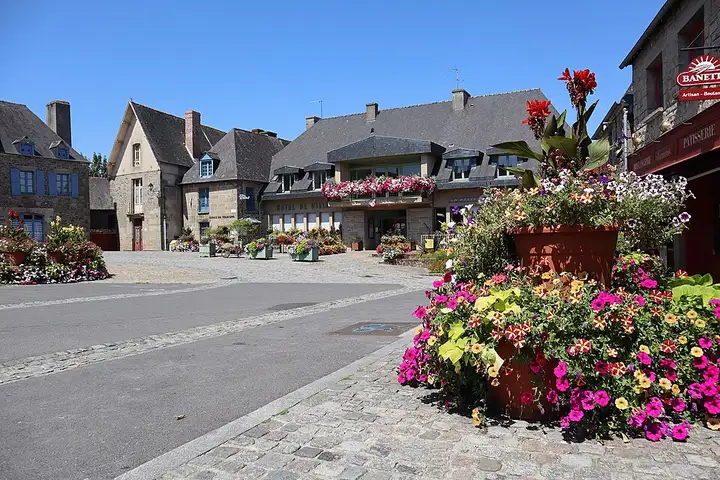 Bazouges-la-Pérouse - week-end romantique