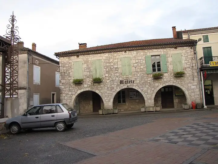 Bourg-de-Visa - week-end romantique