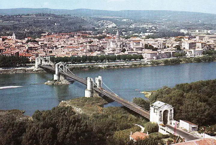Bourg-Saint-Andéol - week-end romantique