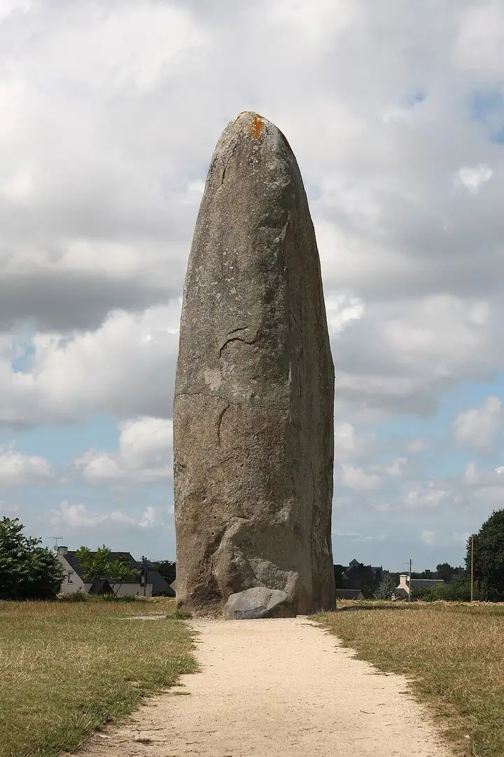 Menhir de Champ-Dolent - week-end romantique