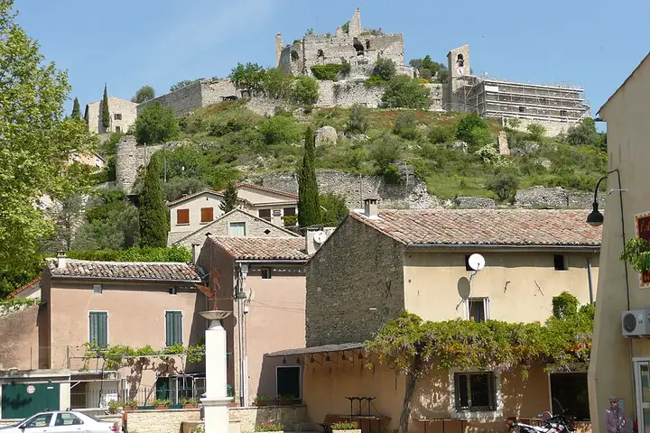 Entrechaux - week-end romantique