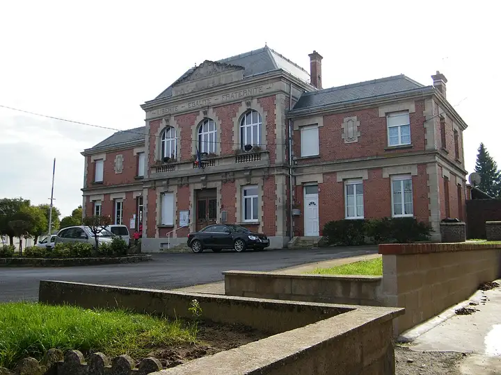Esmery-Hallon - week-end romantique