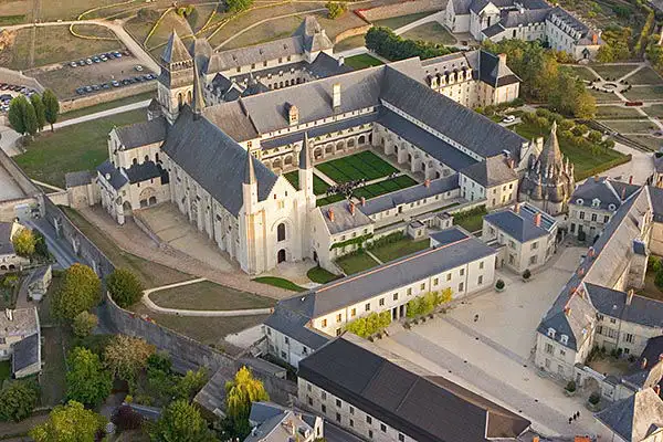 Fontevraud-l'Abbaye - week-end romantique