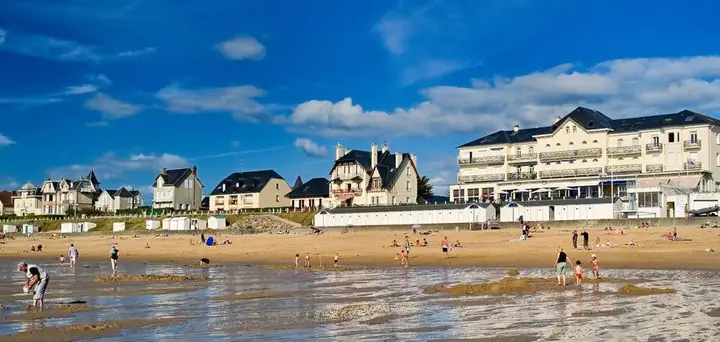 Jullouville - week-end romantique
