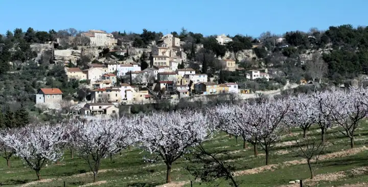 La Roque-sur-Pernes - week-end romantique
