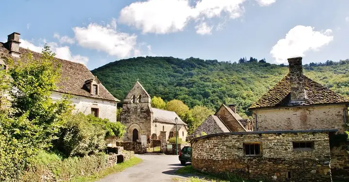 Laval-sur-Luzège - week-end romantique