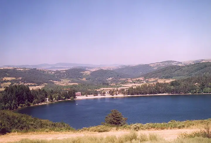 Le Lac-d'Issarlès - week-end romantique