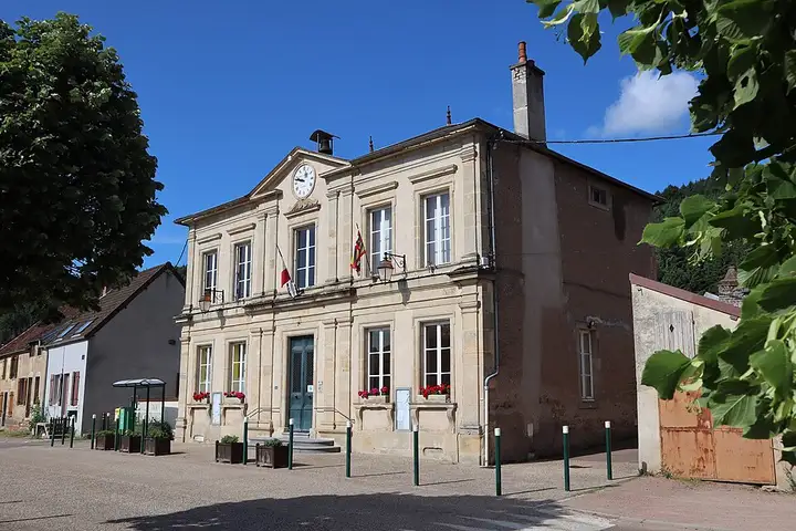 Lucenay-l'Évêque - week-end romantique