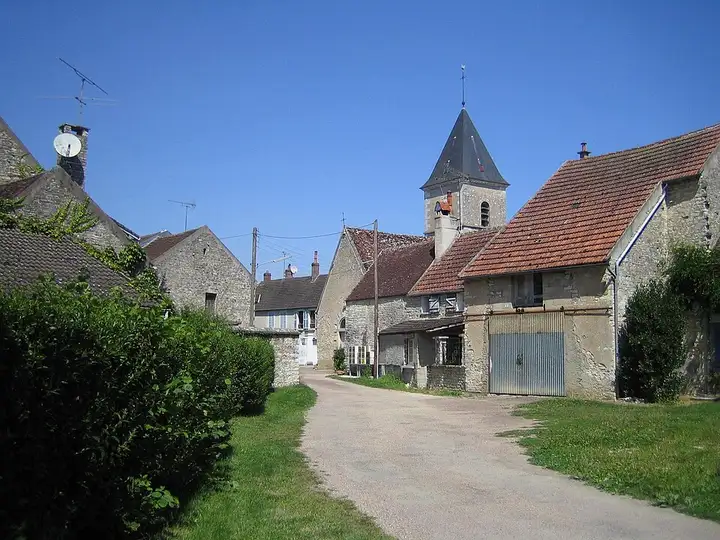 Lucy-sur-Cure - week-end romantique