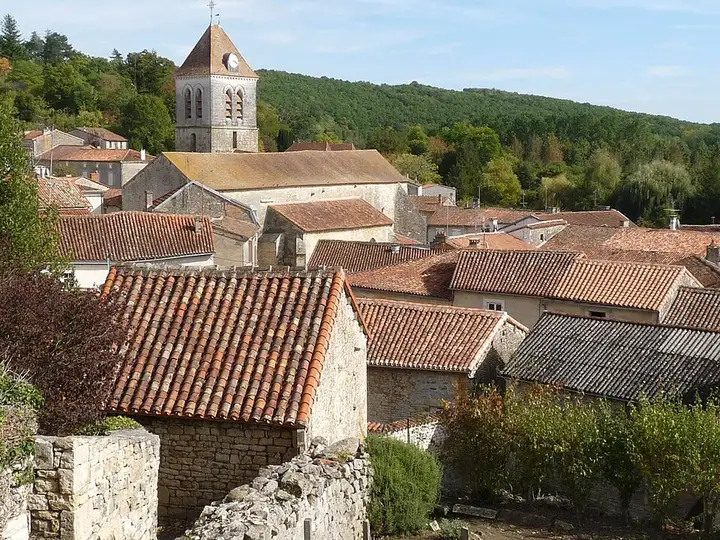 Nanteuil-en-Vallée - week-end romantique