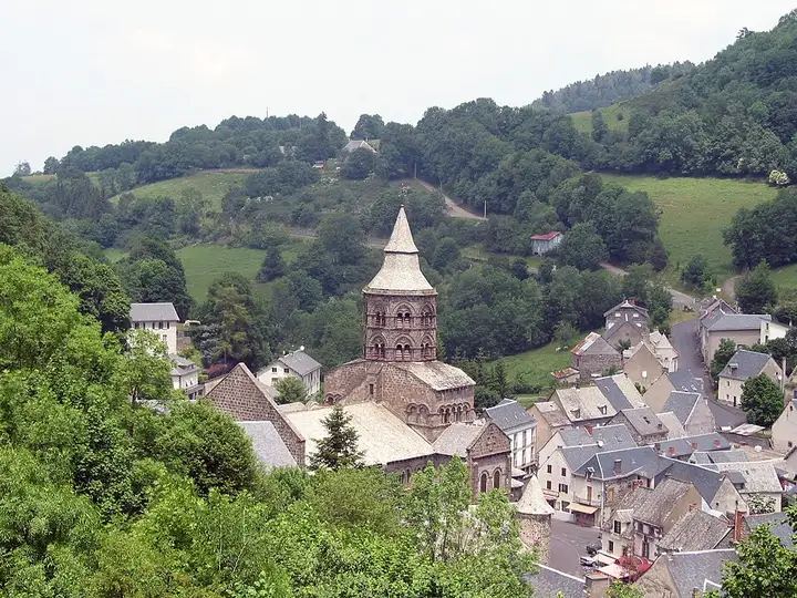 Orcival - week-end romantique