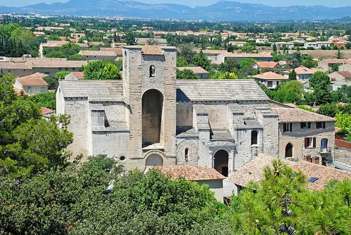 Pernes-les-Fontaines - séjour romantique