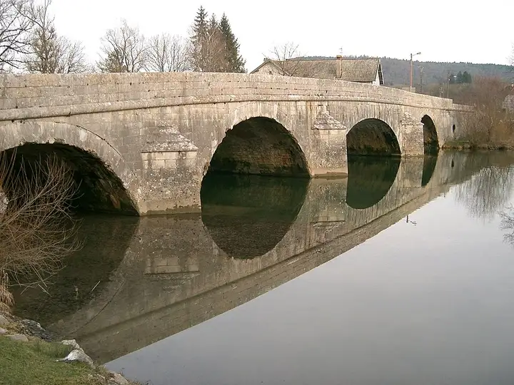 Pont-du-Navoy - week-end romantique
