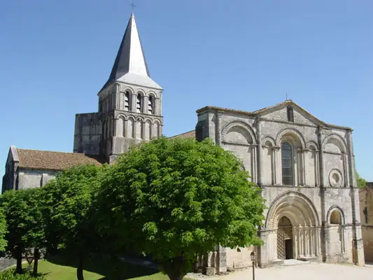 Saint-Amant-de-Boixe - week-end romantique
