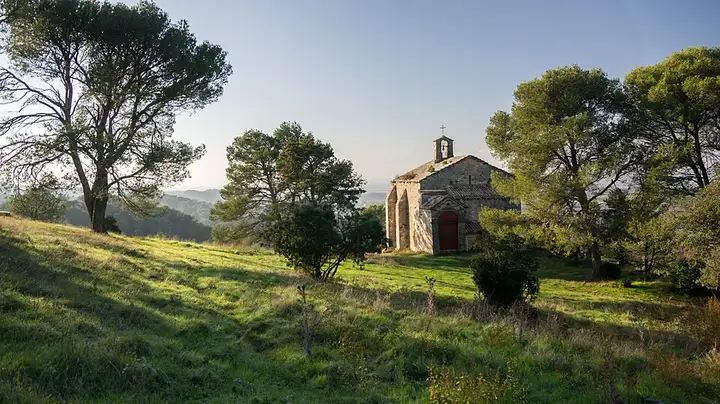 Saint-Étienne-du-Grès - week-end romantique