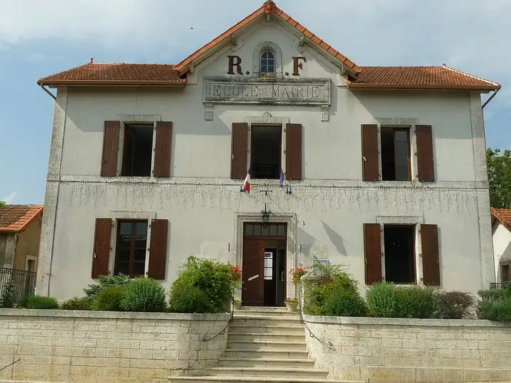 Saint-Laurent-de-Céris - week-end romantique
