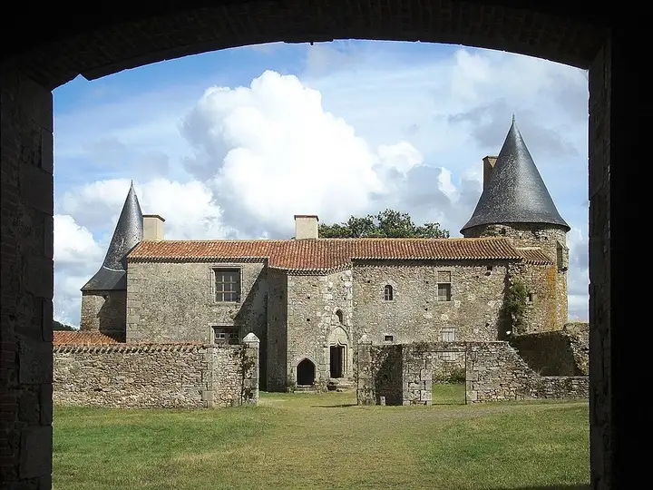 Saint-Martin-des-Noyers - week-end romantique