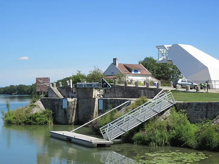 Saint-Symphorien-sur-Saône - week-end romantique