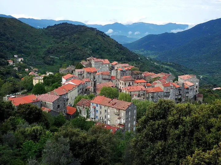 Sainte-Lucie-de-Tallano - week-end romantique