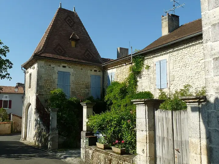Salles-Lavalette - week-end romantique