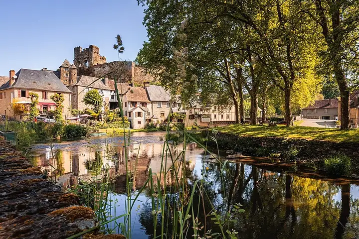 Ségur-le-Château - week-end romantique