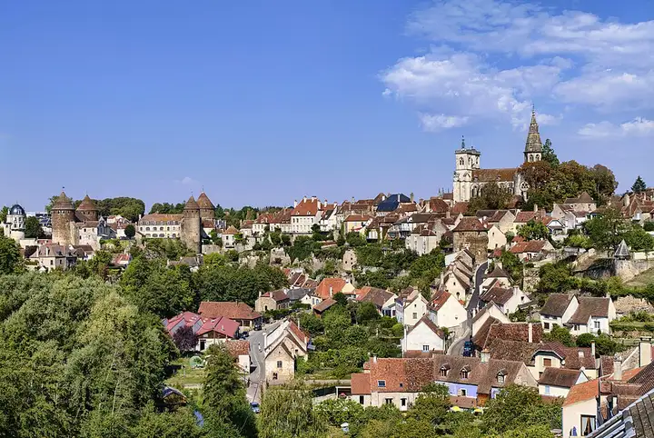 Semur-en-Auxois - week-end romantique