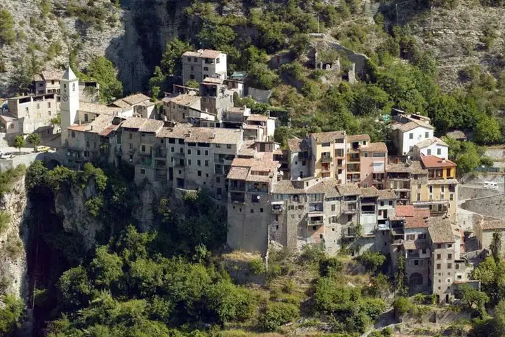 Touët-sur-Var - week-end romantique