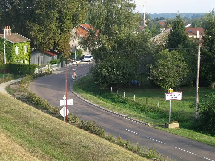 Villegusien-le-Lac - week-end romantique