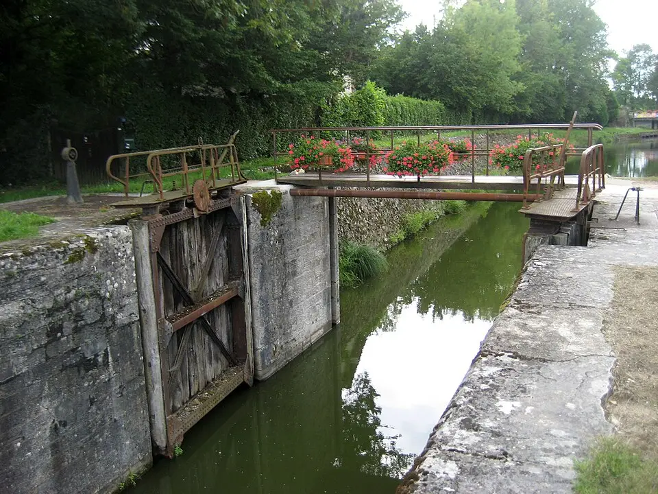 Vitry-aux-Loges - week-end romantique